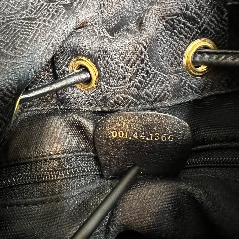 Gucci medium black leather tapestry bucket elegant shoulder bag/RARE - Picture 12 of 15